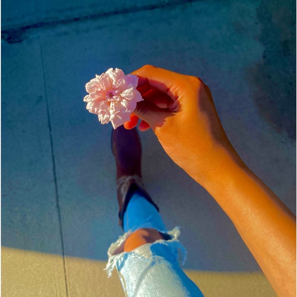 Meet your Posher, Davina - Picture 1 of 1